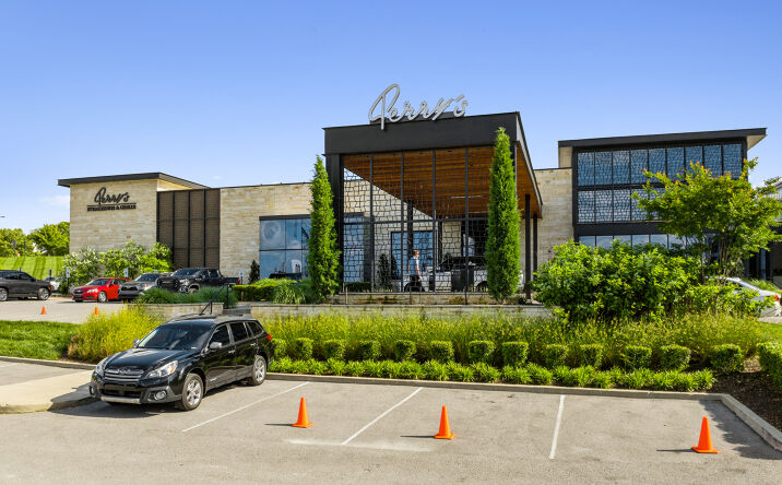 Pictures of Retail property located at 5028 Aspen Grove Dr, Franklin, TN 37067 for sales - image #1