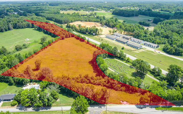 Pictures of Land, Mixed Use, Multifamily, Retail, Self Storage property located at TN-56, Baxter, TN 38544 for sales - image #1