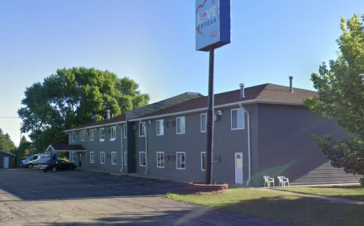 Pictures of Hospitality property located at 109 2nd Ave NW, Staples, MN 56479 for sales - image #1