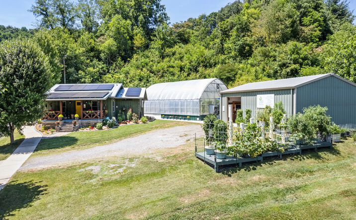 Pictures of Mixed Use property located at 66 Bradley St, Waynesville, NC 28786 for sales - image #1
