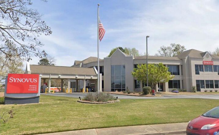 Pictures of Office property located at 609 Bankhead Hwy, Carrollton, GA 30117 for sales - image #1