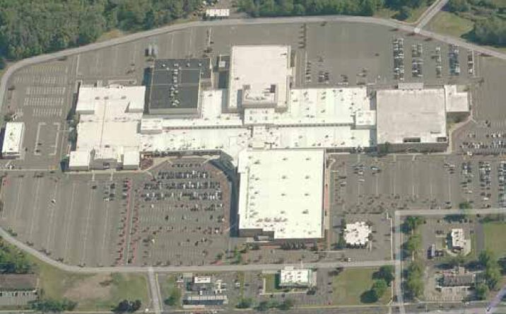 Pictures of Retail property located at 90 Elm St, Enfield, CT 06082 for sales - image #1