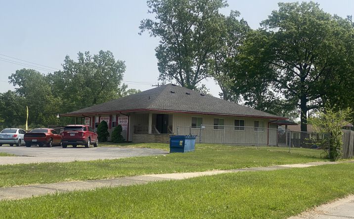 Pictures of Retail property located at 27975 Eureka Rd, Romulus, MI 48174 for sales - image #1