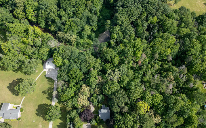 Pictures of Land property located at 2629 Zimmerly Rd, Erie, PA 16506 for sales - image #1