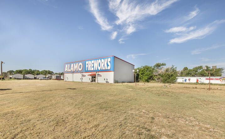 Pictures of Land, Mobile Home Park, Retail property located at 9607 TX-114, Lubbock, TX 79407 for sales - image #1
