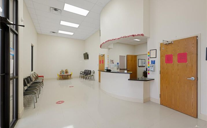 Pictures of Office property located at 702 E Expressway 83 Highway # A6, Donna, TX 78537 for sales - image #1
