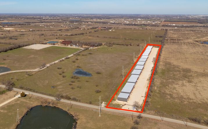 Pictures of Self Storage property located at 3794 Ganzer Rd W, Denton, TX 76207 for sales - image #1