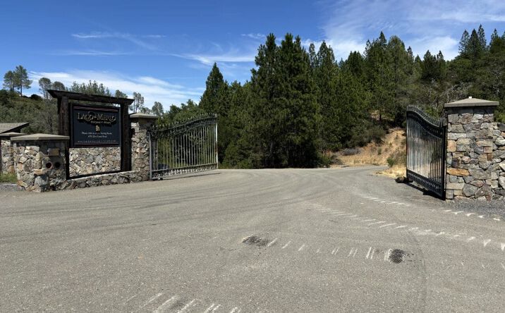 Pictures of Retail, Land property located at 4901 Stewarts Point Skaggs Springs Road, Geyserville, CA 95441 for sales - image #1