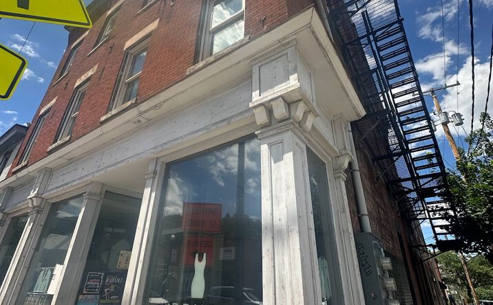 Pictures of Multifamily property located at 1021 E Carson St, Pittsburgh, PA 15203 for sales - image #1