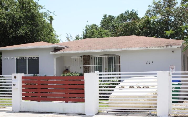 Pictures of Multifamily property located at 418 NW 47th St, Miami, FL 33127 for sales - image #1