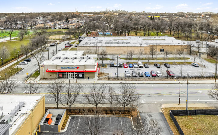 Pictures of Retail property located at 250 W 83rd St, Chicago, IL 60620 for comps - image #1