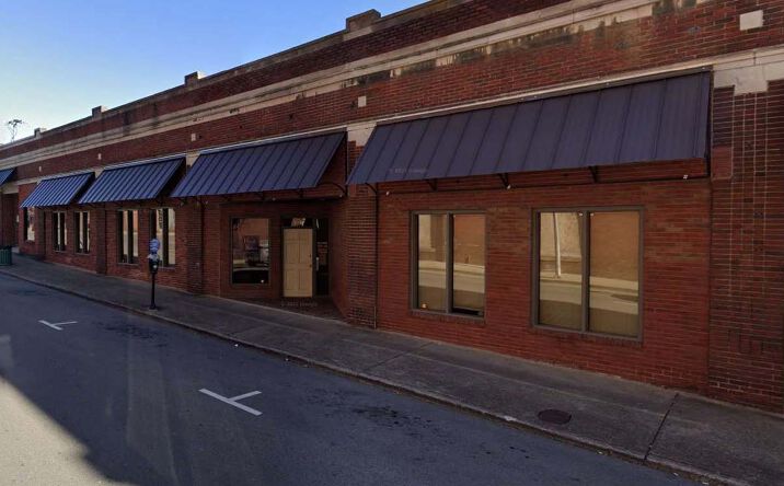 Pictures of Office property located at 107 N 3rd St, Clarksville, TN 37040 for sales - image #1