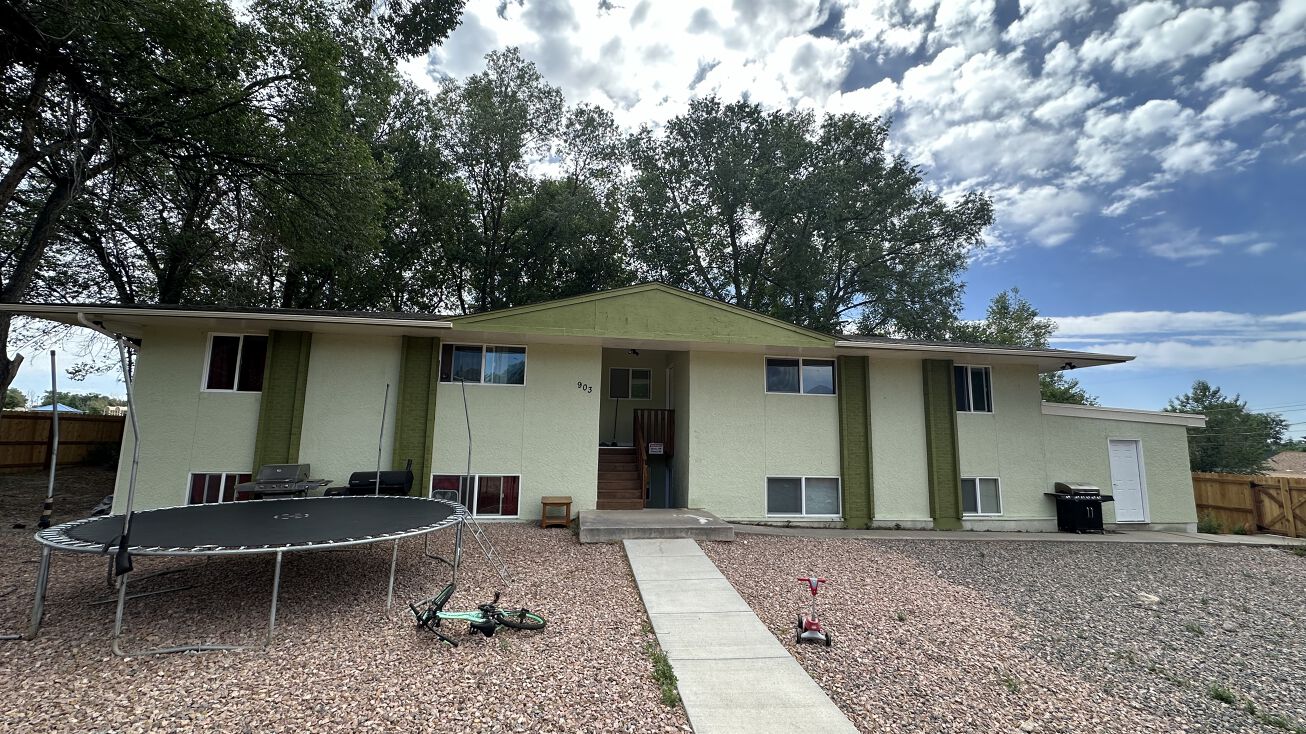 903 Boggs Pl, Colorado Springs, CO 80910