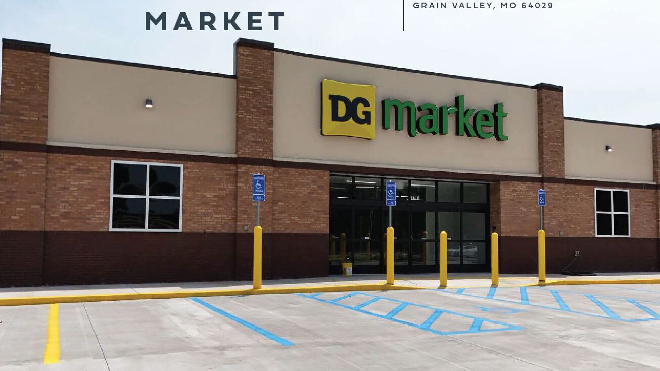 1701 S Buckner Tarsney Rd, Grain Valley, MO 64029