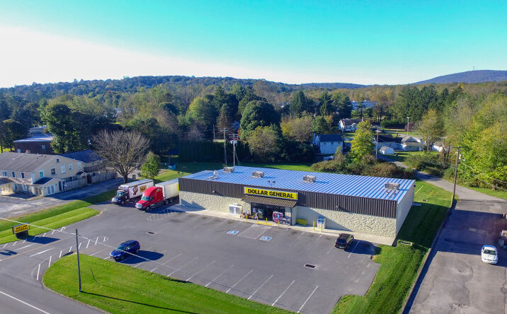 Pictures of Retail property located at 15308 Buchanan Trail East, Blue Ridge Summit, PA 17214 for comps - image #1