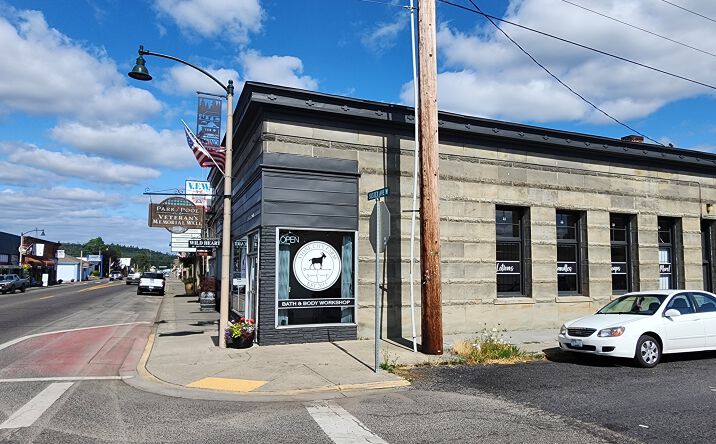 Pictures of Mixed Use, Office, Retail property located at 297 Sussex Ave W, Tenino, WA 98589 for sales - image #1