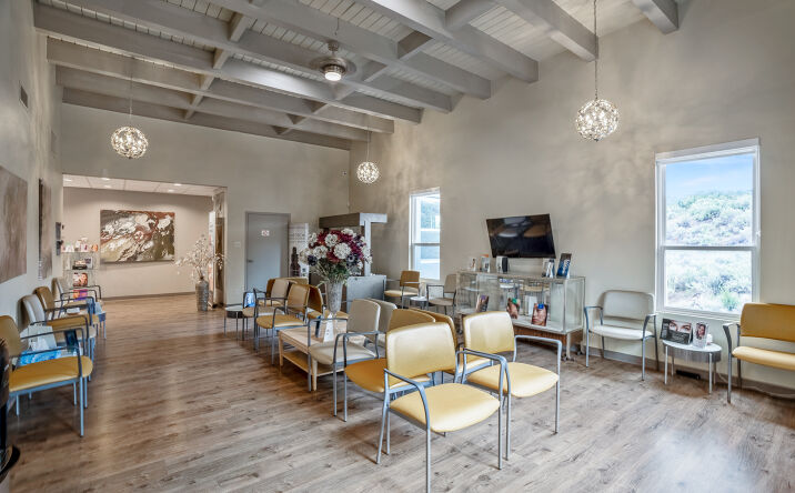 Pictures of Office property located at 450 St Michaels Dr, Santa Fe, NM 87505 for sales - image #1