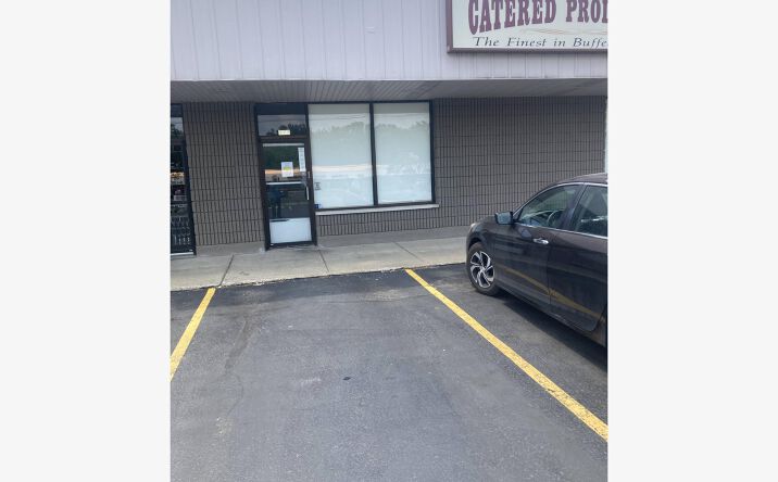 Pictures of Retail property located at 277 Peterson Rd, Libertyville, IL 60048 for sales - image #1