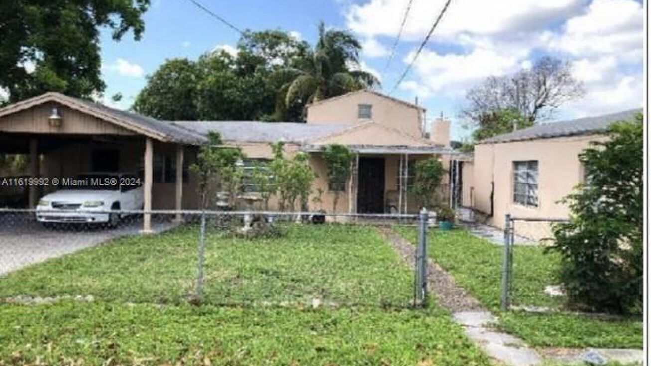 2780 NW 22nd St, Miami, FL 33142