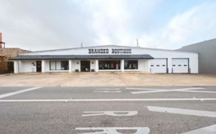 Pictures of Retail, Special Purpose property located at 205 W Main St, Brenham, TX 77833 for sales - image #1