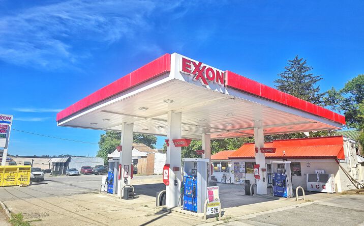 Pictures of Retail property located at 726 Fairmont Ave, Fairmont, WV 26554 for sales - image #1