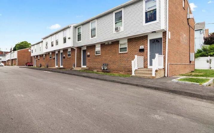 Pictures of Multifamily property located at Bridgeport 187 Portfolio, Bridgeport, CT 06601 for sales - image #1