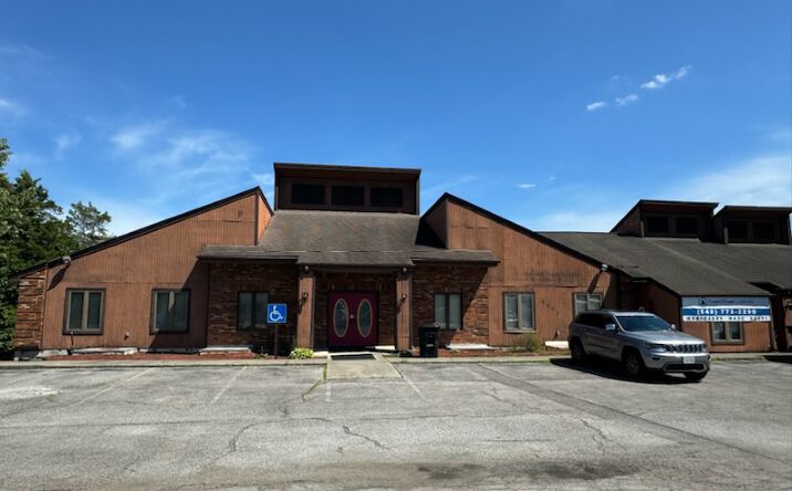 Pictures of Office property located at 5427 Peters Creek Rd, Roanoke, VA 24019 for sales - image #1