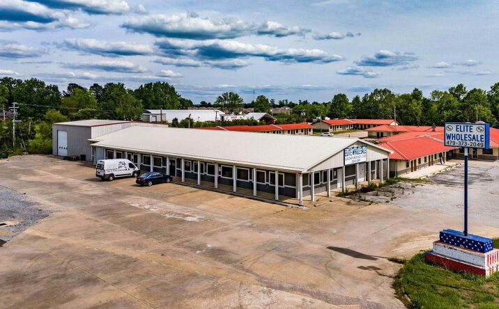 Pictures of Retail, Industrial property located at 1971 E US 412 Hwy, Siloam Springs, AR 72761 for sales - image #1