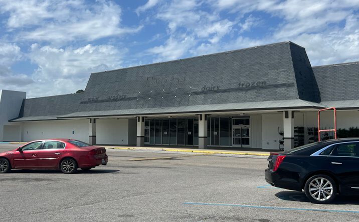 Pictures of Retail property located at 832 Hwy 19 N, Meridian, MS 39307 for sales - image #1