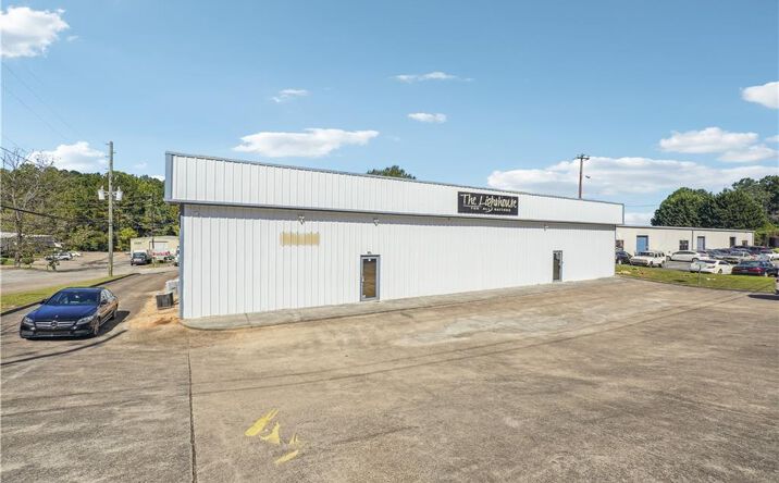Pictures of Industrial, Special Purpose property located at 2020 Airport Industrial Park Drive, Marietta, GA 30060 for comps - image #1