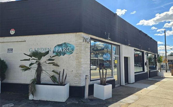 Pictures of Retail property located at 790 Cascade Avenue SW, Atlanta, GA 30310 for sales - image #1