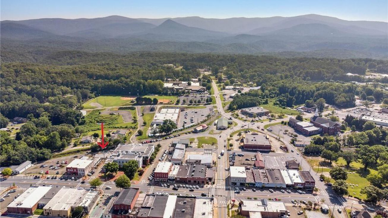 37 Court Street, Jasper, GA 30143 | Crexi.com