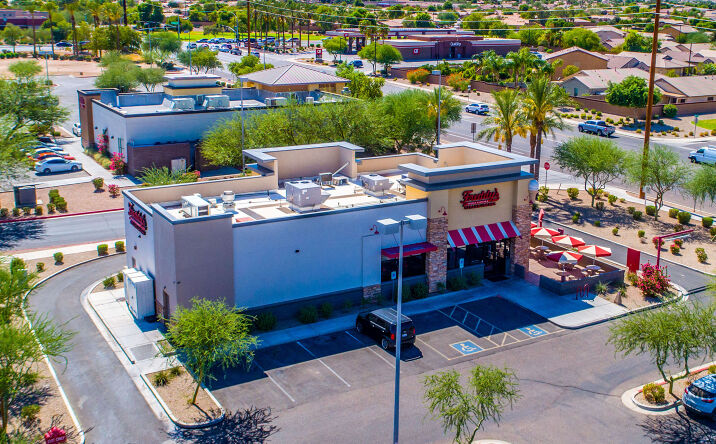 Pictures of Retail property located at 1746 W Hunt Highway, San Tan Valley, AZ 85143 for comps - image #1