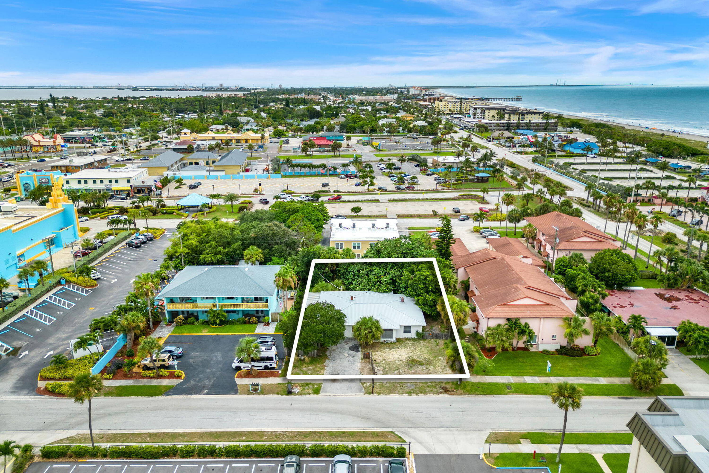 136 Marion Ln, Cocoa Beach, FL 32931