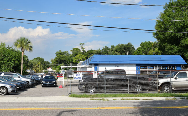 Pictures of Business for Sale property located at 1041 Amber Rd, Orlando, FL 32807 for sales - image #1