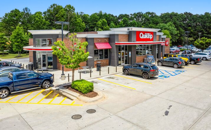 Pictures of Retail property located at 5065 Stone Mountain Hwy, Lilburn, GA 30047 for comps - image #1