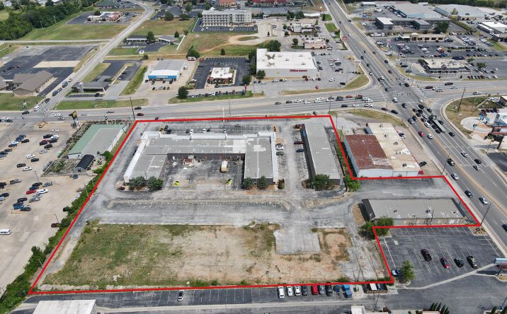 Pictures of Retail property located at 2914 E 32nd St, Joplin, MO 64804 for sales - image #1
