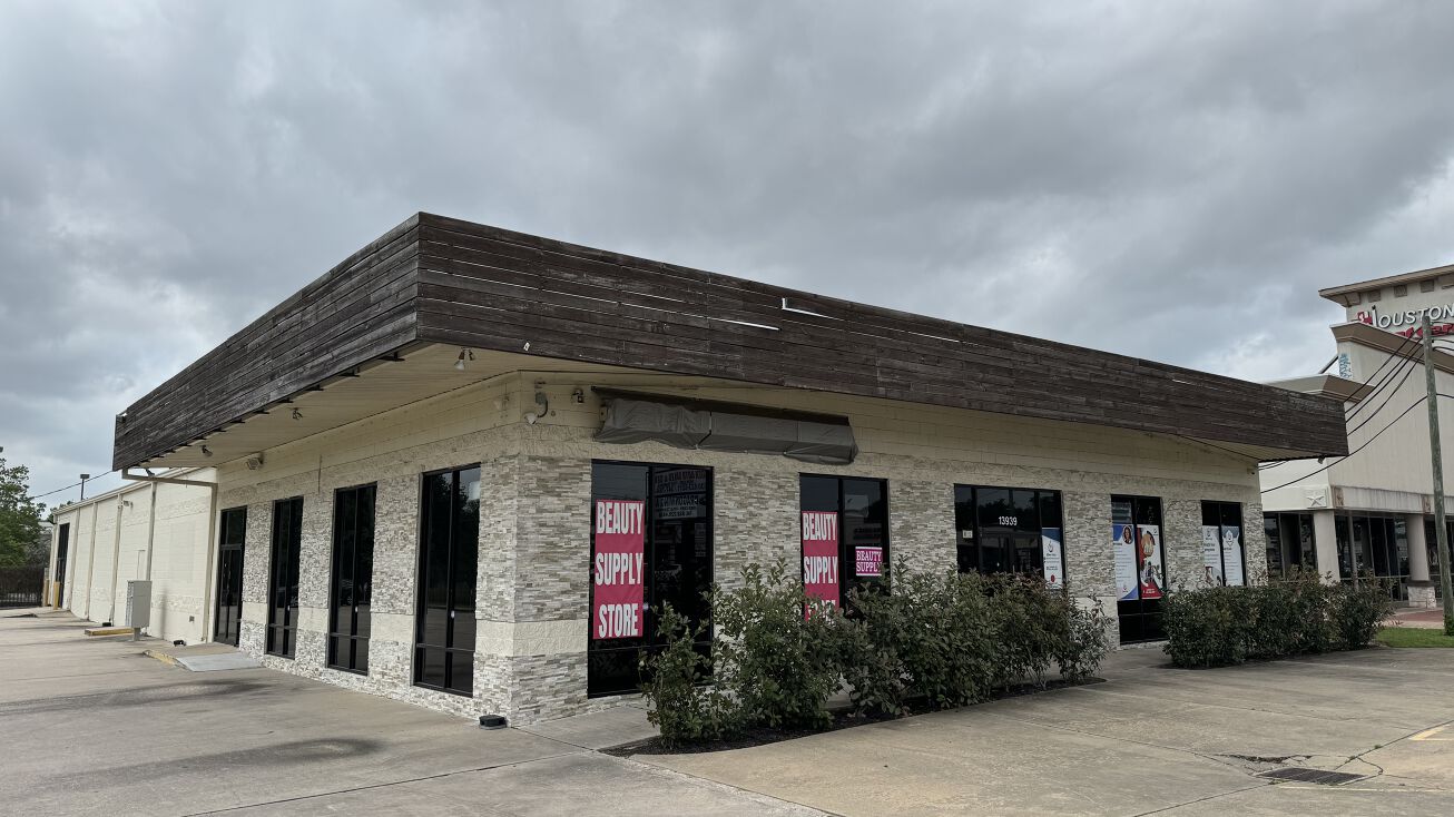 13939 Westheimer Rd, Houston, TX 77077