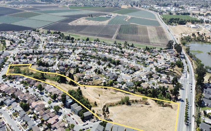 Pictures of Land property located at 11 Hill Cir, Salinas, CA 93905 for sales - image #1