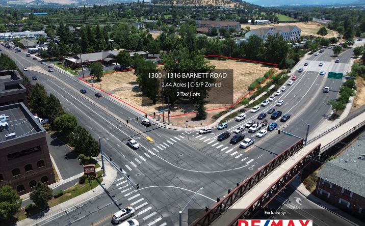 Pictures of Land property located at 1300 E Barnett Rd, Medford, OR 97504 for sales - image #1