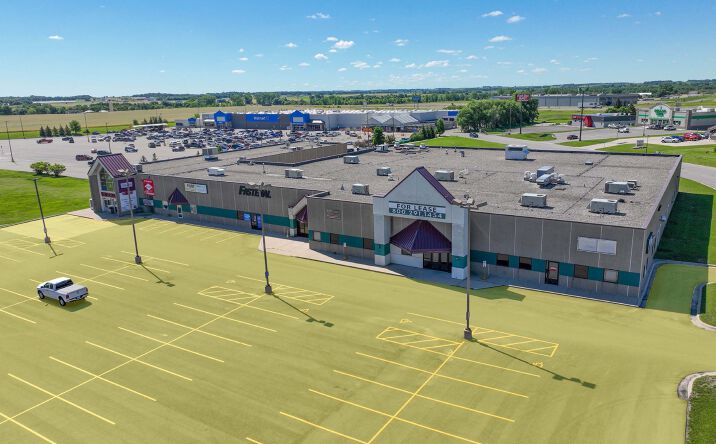 Pictures of Retail, Industrial property located at 1227 Timberlane Dr, Sauk Centre, MN 56378 for sales - image #1