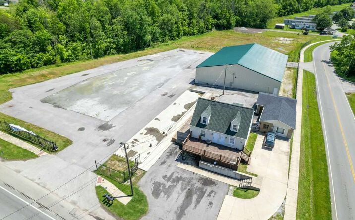 Pictures of Industrial property located at 11905 Dixie Hwy, Louisville, KY 40272 for sales - image #1