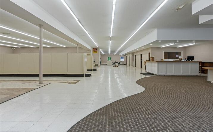 Pictures of Retail, Office property located at 202 W North Main Street, Richmond, MO 64085 for sales - image #1