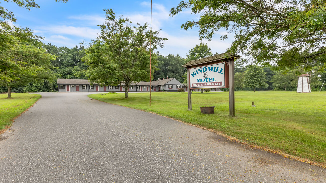 497 Northfield Rd, Bernardston, MA 01337