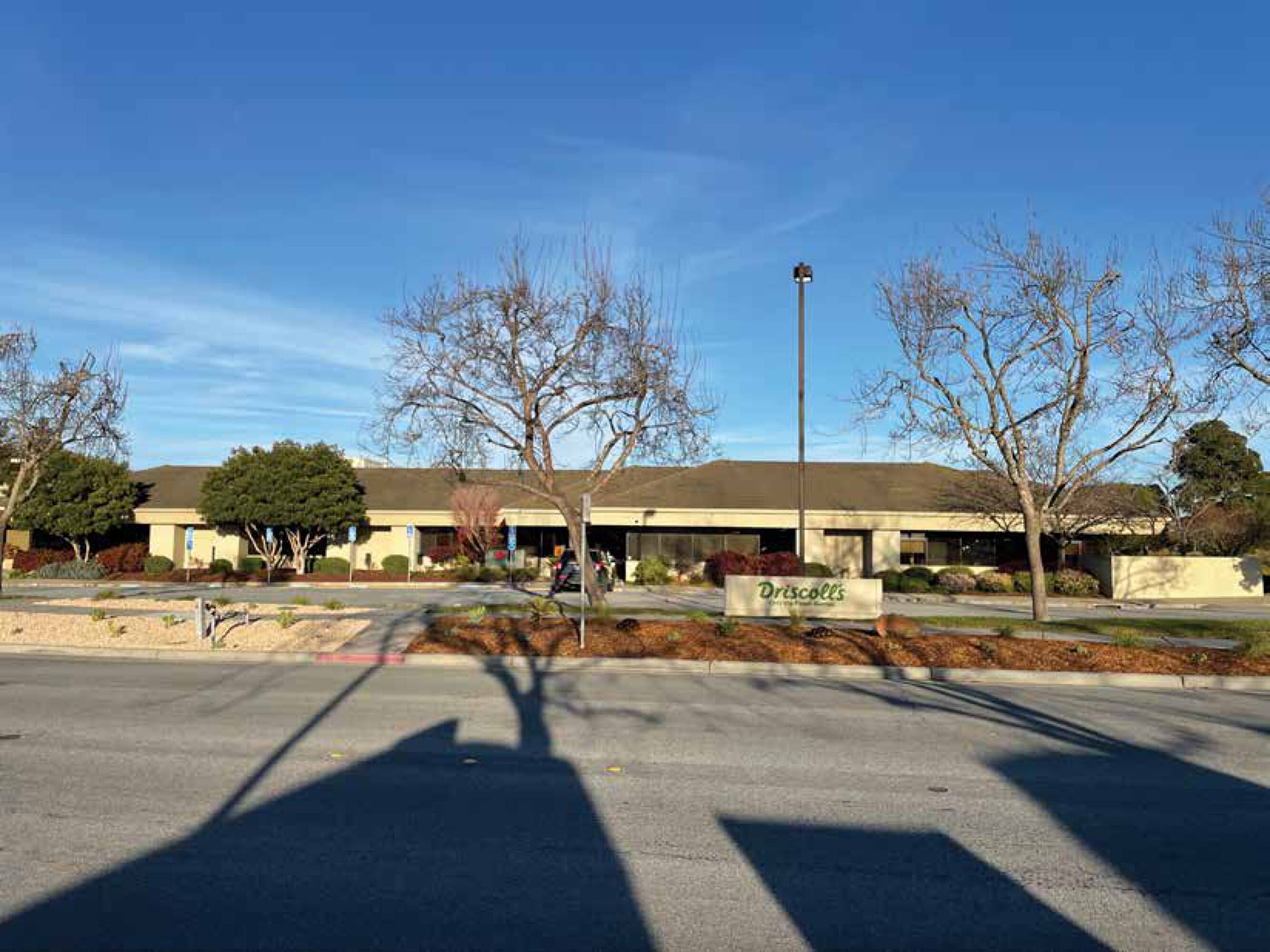 325 Westridge Dr, Watsonville, CA 95076 | Crexi.com