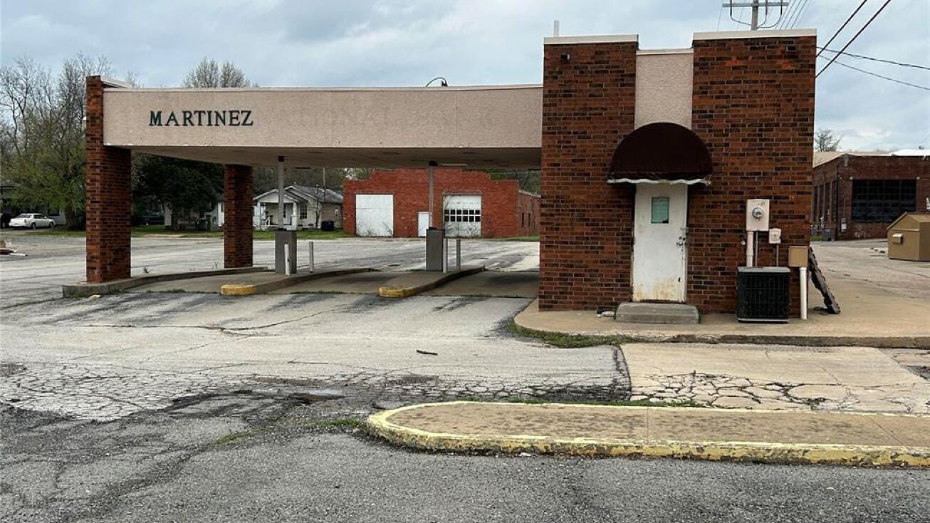 216 S Muskogee Ave, Wewoka, OK 74884