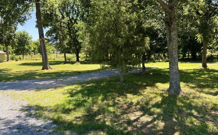 Pictures of Mixed Use property located at 5203 State Hwy 82, Locust Grove, OK 74352 for sales - image #1