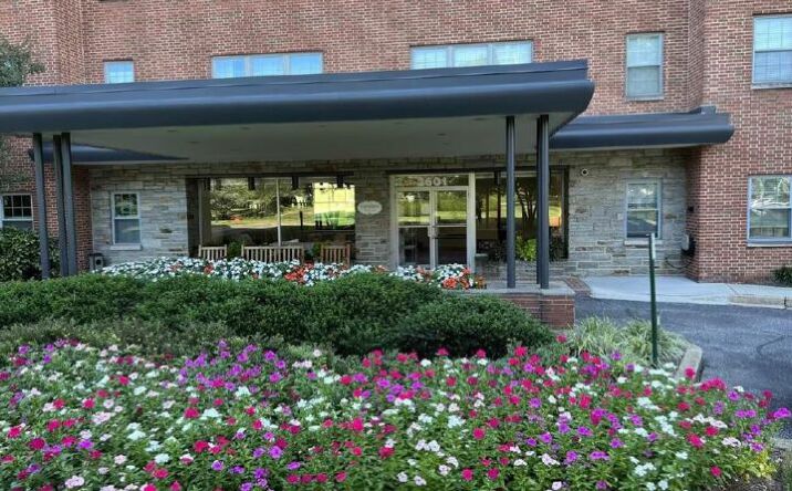 Pictures of Office property located at 3601 Greenway, Baltimore, MD 21218 for sales - image #1