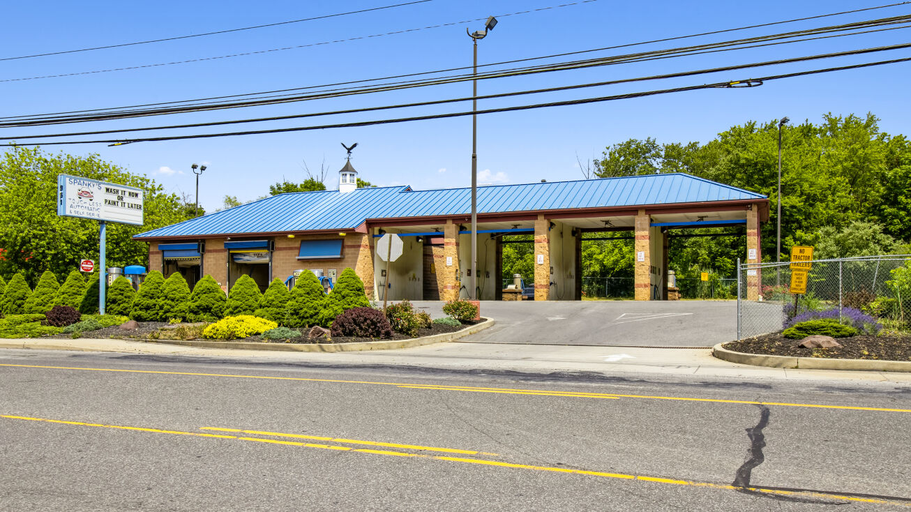 951 S Broadway, Wind Gap, PA 18091