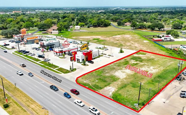 8511 N Navarro Street, Victoria, TX 77904 | Crexi.com